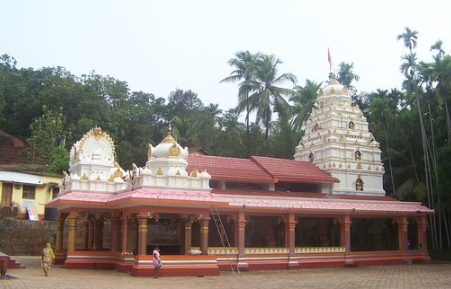 Ghumdai Devi Temple, Sindhudurg, Maharashtra - Vushii.com Ghumdai Devi Temple, Sindhudurg, Maharashtra - Vushii.com